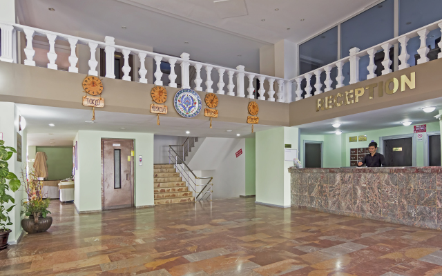 Green Gold Hotel