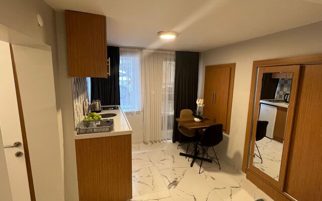 Апартаменты City Center Serenity: Stylish Studios