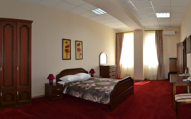 Lazurit Hotel