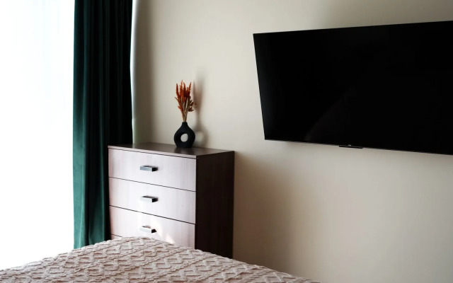 Апартаменты Гарден Портье Cedar с видом на бухту Омега ап 17 к 2