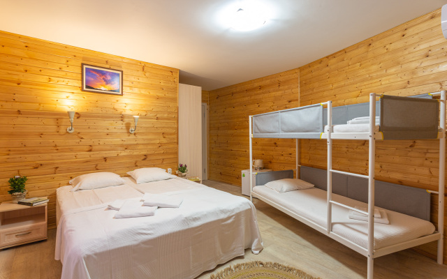 Bambuk-Hutor Guest House