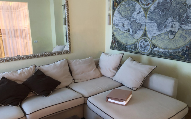 Апартаменты в центре с видом на Севастопольскую бухту