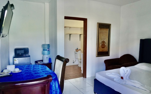 See Belize Relaxing Apartments