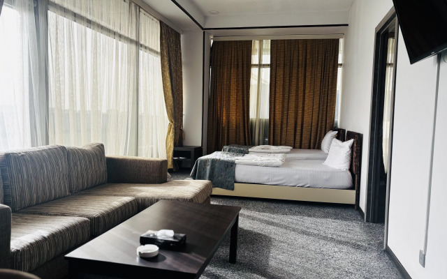 Отель Crossway Baku