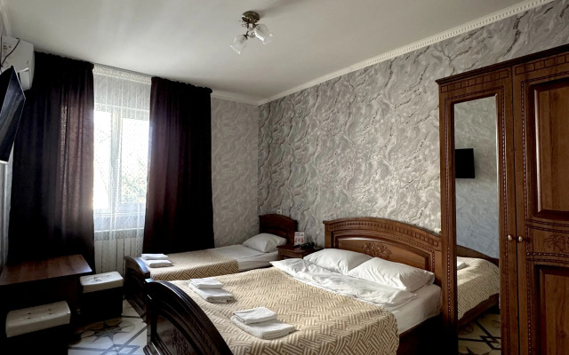 Dvin Guest House