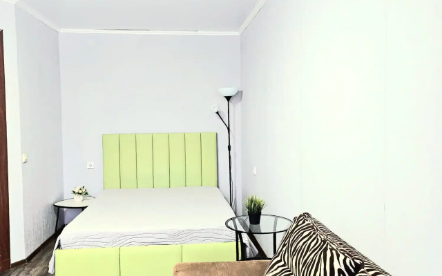 Domashniy Ochag Na Ul Khudayberdina Apartments