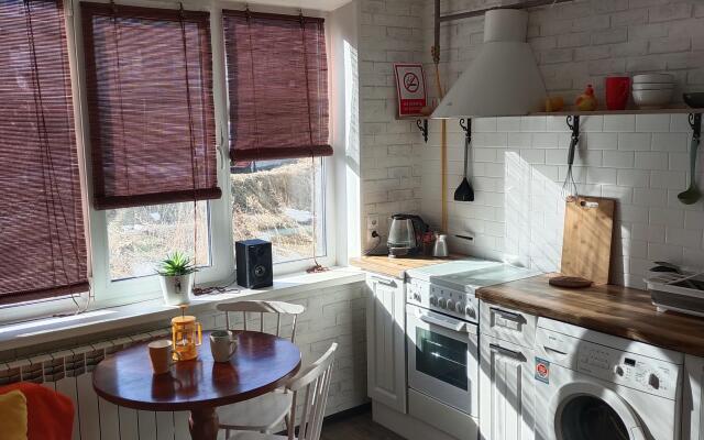Zagorodnaya V Okruzhenii Lesa I Ozer Flat