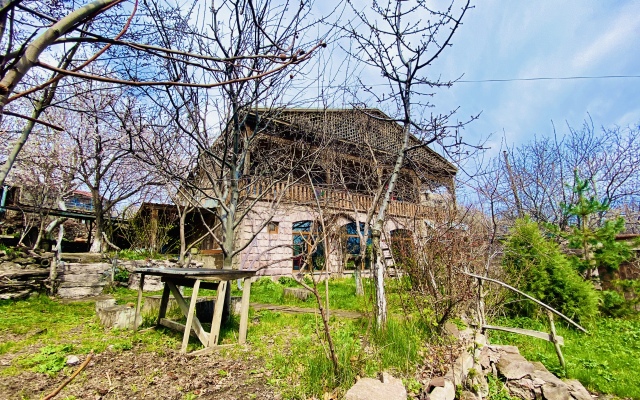 Tonatsuyts Guest House