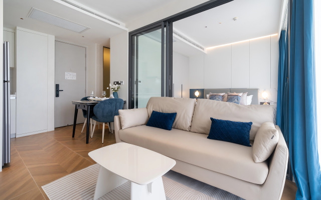 Апартаменты Sunshine Beach Studio