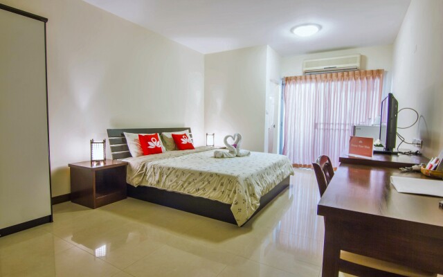 Отель ZEN Rooms Sukhumvit 81