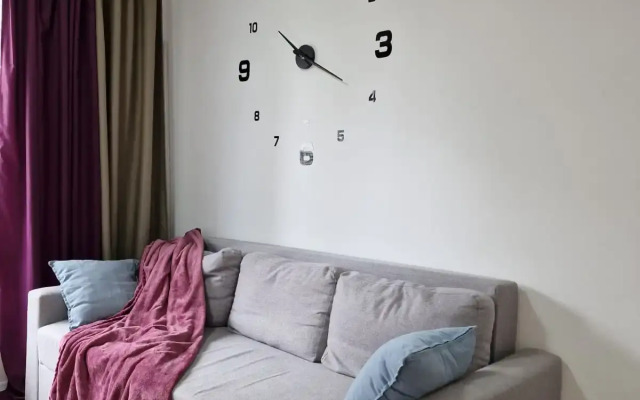 V novom ZHK 4 ryadom s Veresayeva Uyutnyy Dom Flat