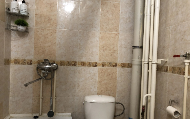 Barista V Akadem Riversaid Apartments