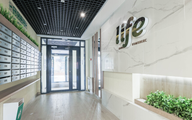 Solntse Ryadom S Politekhom Na 2 Gostya Apartments