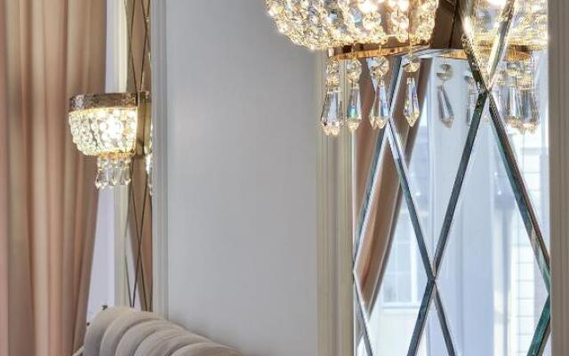 Apart39 U Muzeya Yantarya VIP Apartments