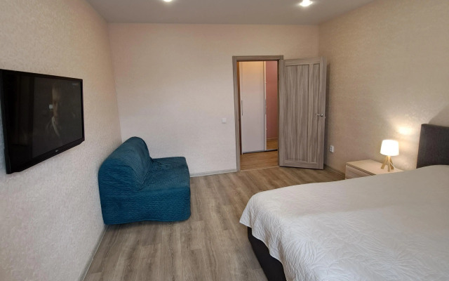 Uyutnaya Kvartira, Nedaleko Ot Zh/d Vokzala Apartments