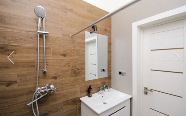 Stylish Two-Room Apartment Near The Center
