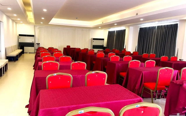 Отель Orson Hotel & Resort Con Dao