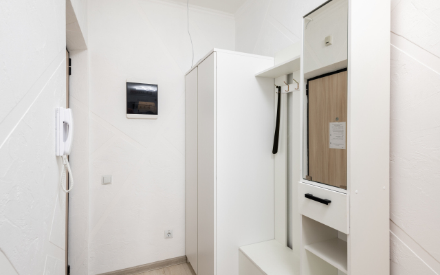 Gosti Lyubyat u metro Novoperedelkino Bezhevaya Flat