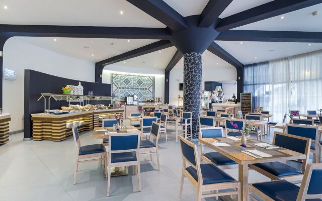 Grand Muthu Oura View Beach Club Apart-Hotel