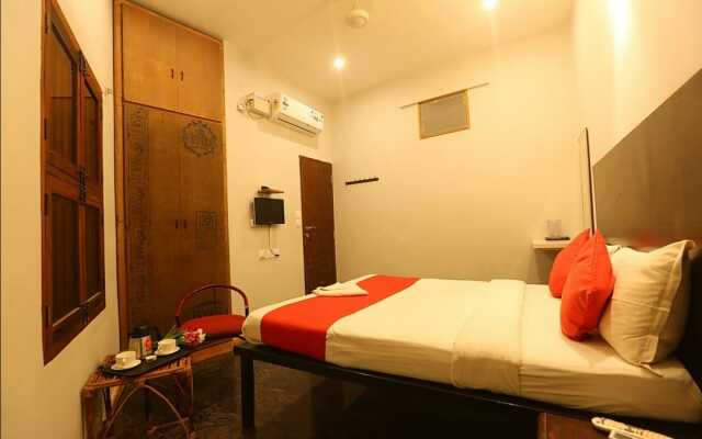 Le Apex Guest House