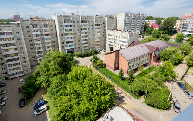 V Lisikhe Apartments
