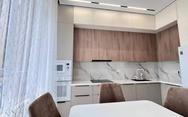 Yevrodvushka ryadom s Mega Parkom Flat