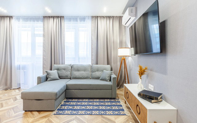 Shikarnaya Flat