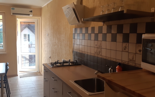 Oranzhevye Nebesa Guest House