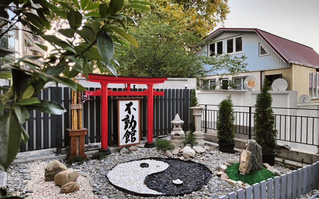 Stilnye S Otdelnym Vhodom Apartments