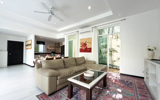 Вилла Nai Harn Family Pool 4 bdr