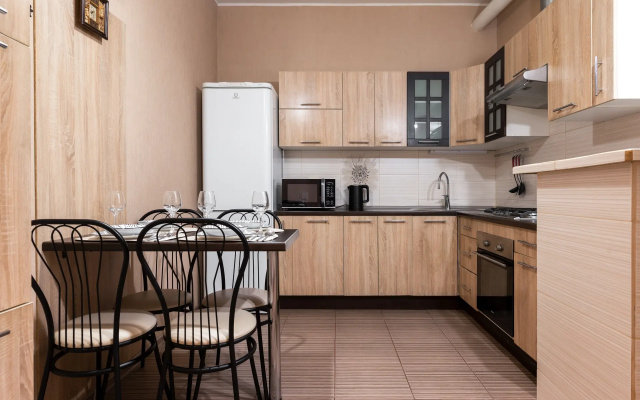Квартира MyHomeYourHome на Коломенской д.10