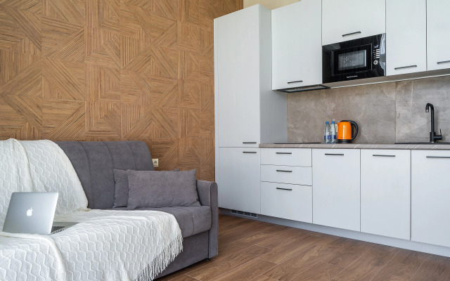 Red Apartments Art Layt Maksvell Apartments