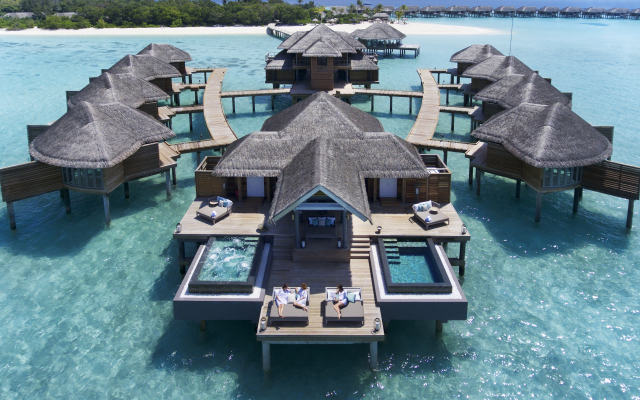 Vakkaru Maldives Hotel