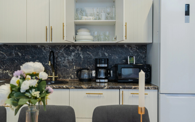 Частный дом Вилла Лаванда с камином у озера