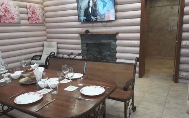 S Baney U Ozera Private House