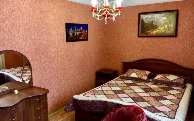 S Banej U Zvonnitsyi Monastyirya Privat House