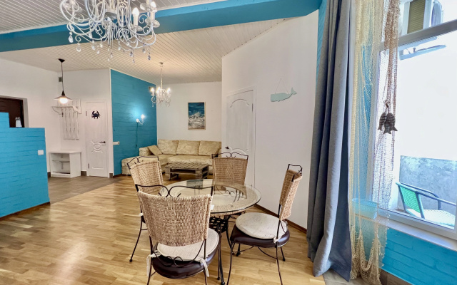 Apartamenty na Cernomorskoj nabereznoj 1g