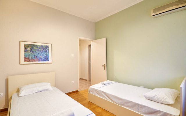 Akadamias 34 Apartments