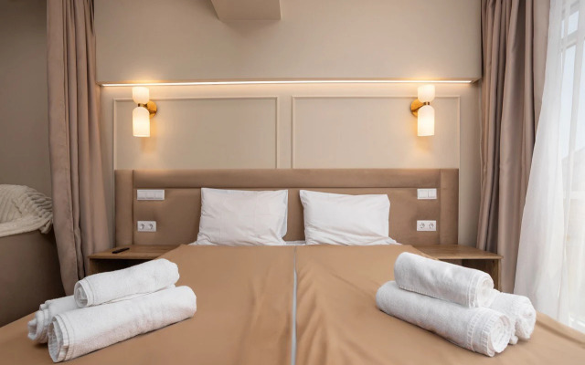 Апартаменты Отель Mirror 4