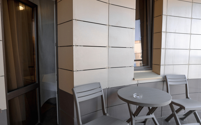 Marton Oka Hotel
