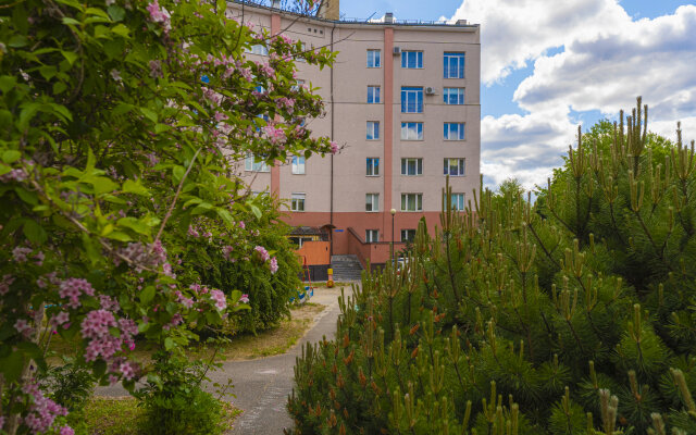 Dvuhkomnatnaja vid na Botanicheskij sad na 2 etazhe Flat