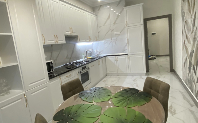 Квартира на Коллективной 11