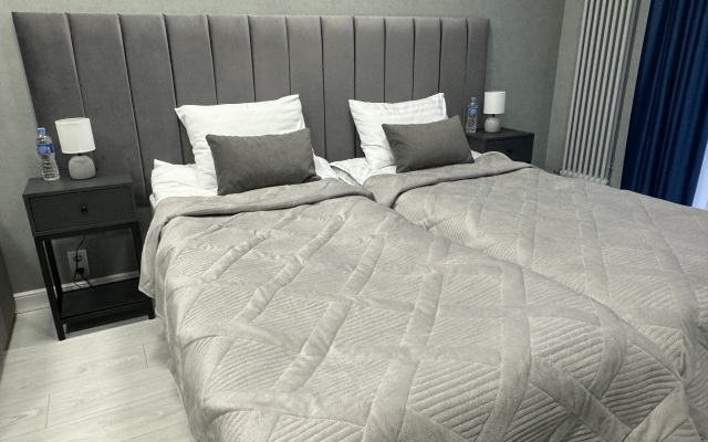 Апартаменты Platinum Aparts (Аллея Парк)