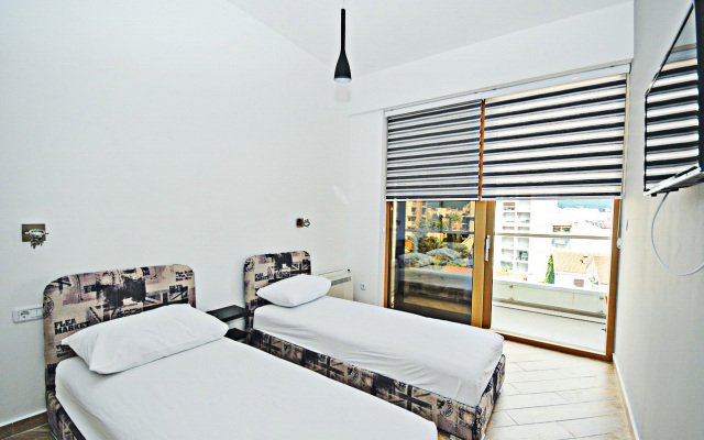 Апартаменты Sea Breeze Lux Sea View