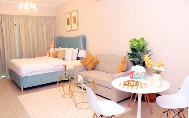 Cosmos Living - Goldcrest Views1 Apartments