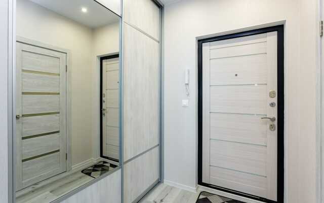 Квартира Прекрасная с Лаундж Зоной в Районе Броско Молл