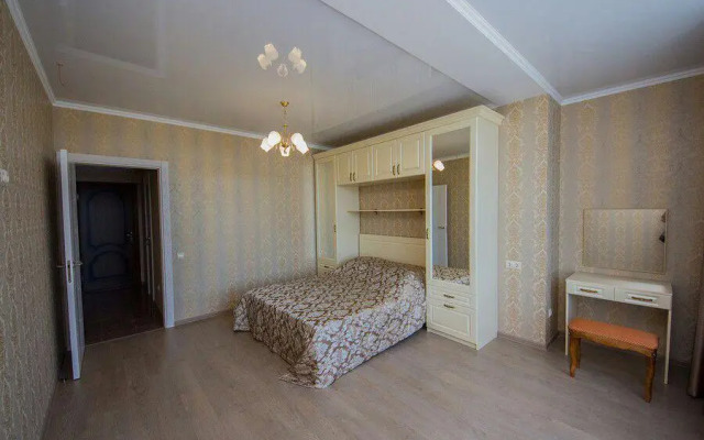 Kirova 1-906 Apartments