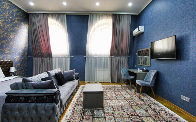 Pilot Baku Hotel