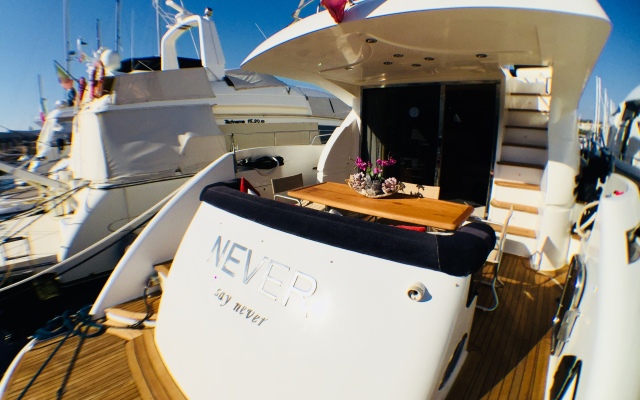 Sanremo Luxury Boat & Breakfast Mini-Hotel
