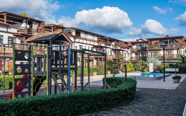 Red Apartments Mandarin Guava Apartments